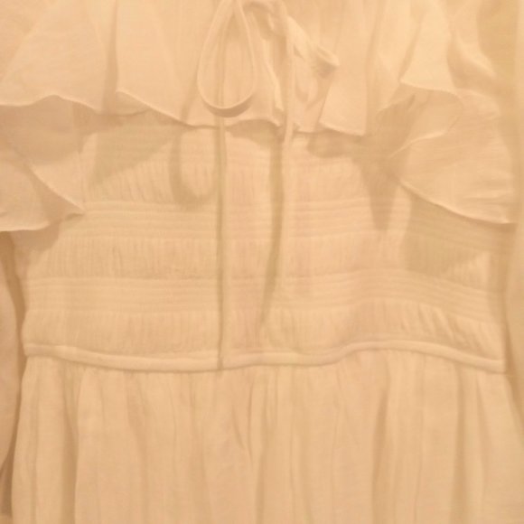 Summer Fun!  Women's White Sundress with Open Shoulder and Bowtie  Size PM - Picture 5 of 5